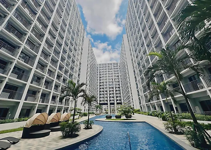 아파트 Mall Of With Balcony Facing Pool @ Shore2 *