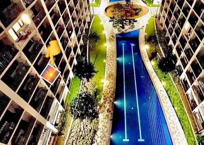 Mall Of With Balcony Facing Pool @ Shore2 아파트
