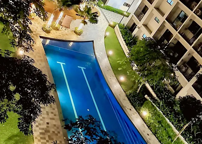 Mall Of With Balcony Facing Pool @ Shore2 *